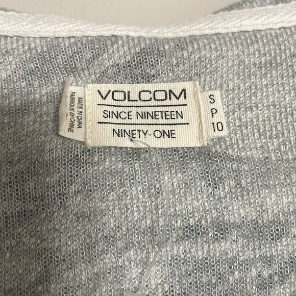 Volcom - Picture 3 of 7